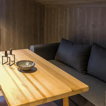 4 Bedroom Nice In 利勒哈默尔