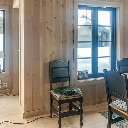 4 Bedroom Nice In *